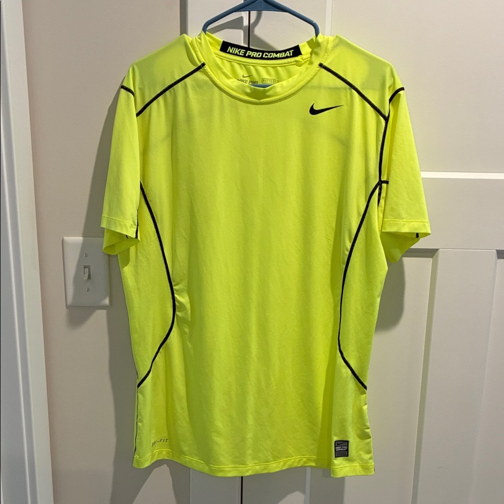 Nike Pro Combat Bright Bright Yellow Tee
